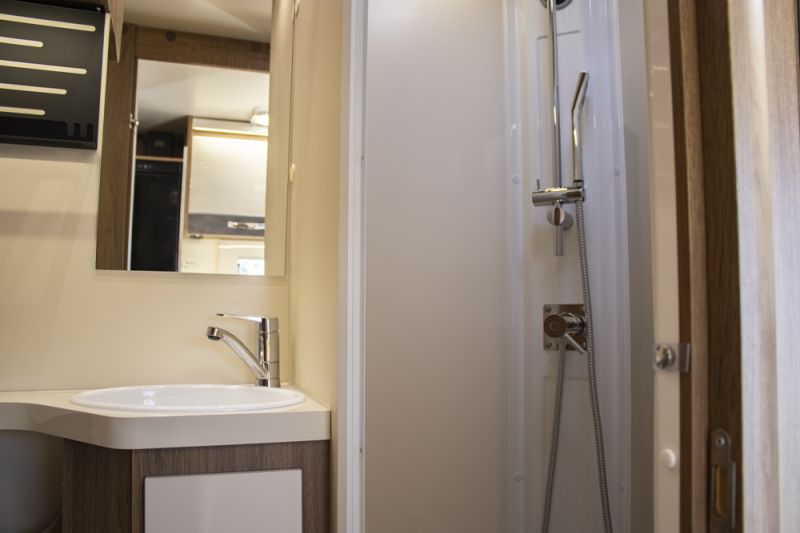 En venta Elnagh Baron 20 Blanco 2024 Barcelona foto 31