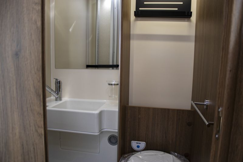 En venta Elnagh BARON 531 - 2025 Blanco 2025 Barcelona foto 13
