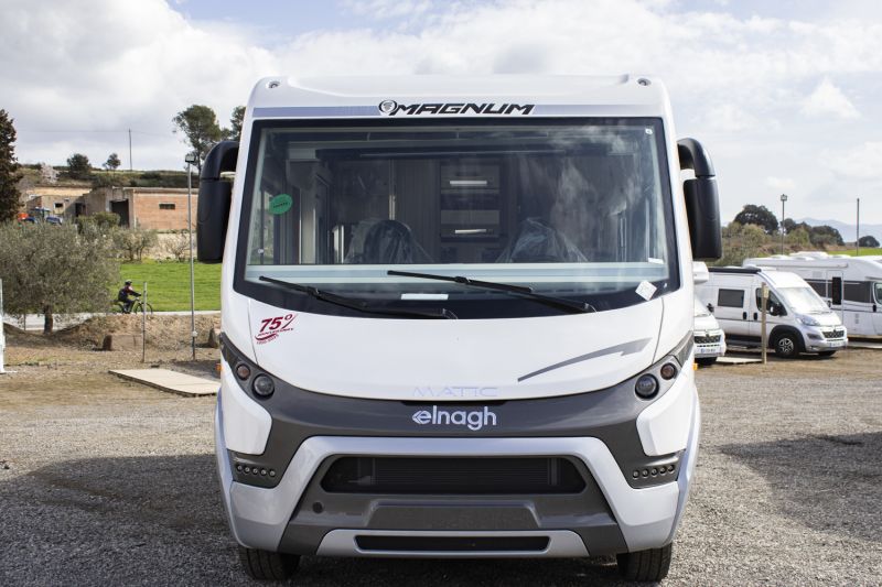 En venta Elnagh MAGNUM 530 Automática 180Cv 2025 Blanco 2025 Barcelona foto 2