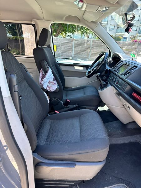 En venta Volkswagen 2.0 TDI TRENDLINE C 150 Gris 2016 Barcelona foto 7