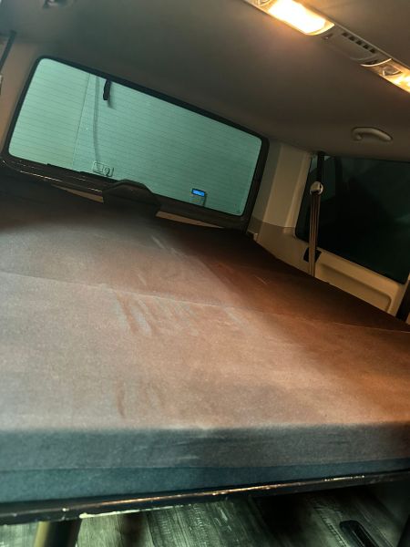 En venta Volkswagen 2.0 TDI TRENDLINE C 150 Gris 2016 Barcelona foto 12