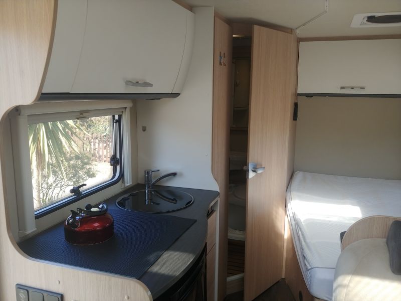 En venta Fiat Ducato Sunlight T58 Blanco 2018 Murcia foto 4
