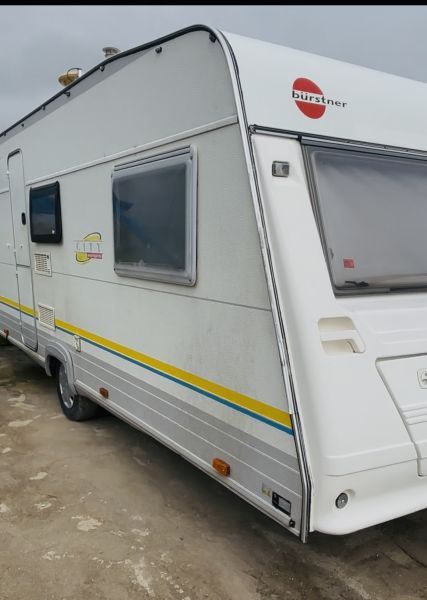 En venta Bürstner CITY 490 TK Blanco 2000 Madrid foto 12