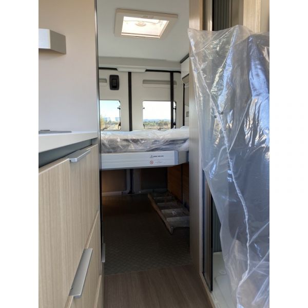 En venta Adria Twin Plus 640 SGX Blanco 2021 Barcelona foto 4