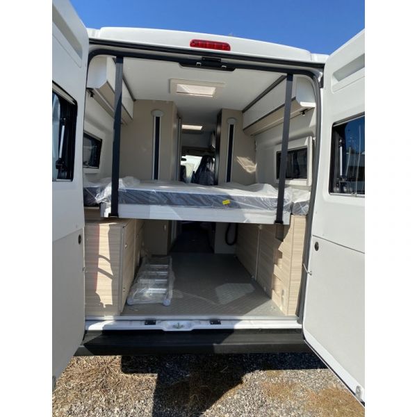 En venta Adria Twin Plus 640 SGX Blanco 2021 Barcelona foto 5