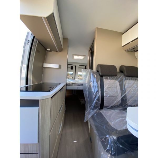 En venta Adria Twin Plus 640 SGX Blanco 2021 Barcelona foto 7