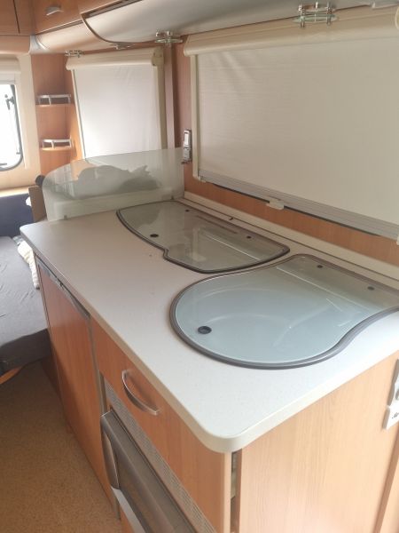 En venta Knaus Sport 400 LK Blanco 2007 Valencia foto 2