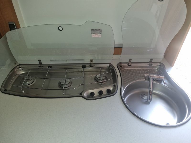 En venta Knaus Sport 400 LK Blanco 2007 Valencia foto 10