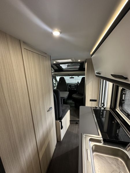 En venta Sun Living C65 SL Blanco 2023 Barcelona foto 4