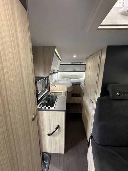 En venta Sun Living C65 SL Blanco 2023 Barcelona foto 5