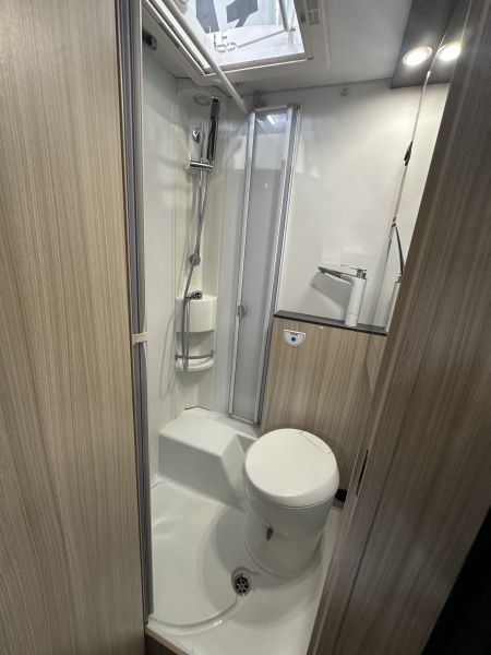En venta Sun Living C65 SL Blanco 2023 Barcelona foto 6
