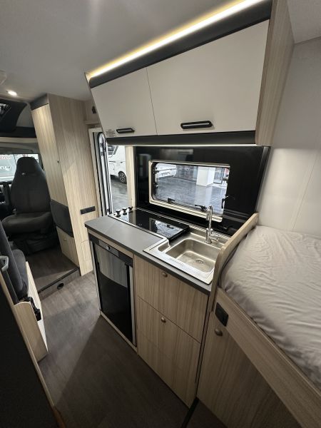 En venta Sun Living C65 SL Blanco 2023 Barcelona foto 9