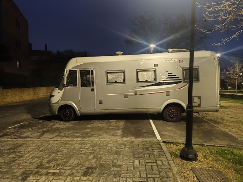 En venta Hymer / Eriba / Hymercar HYMER CLASSE EJ 636  Gris 2009 Toledo foto 2
