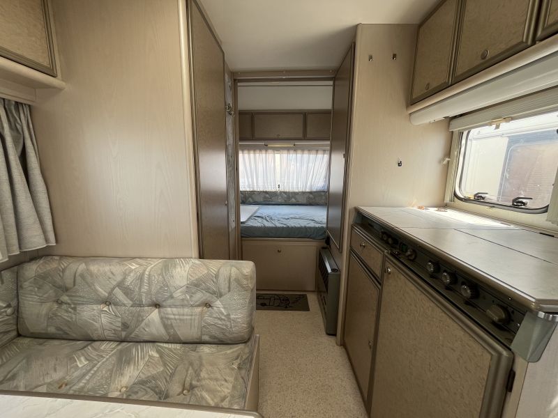En venta Dethleffs Rondo 430 Blanco 1993 Barcelona foto 6