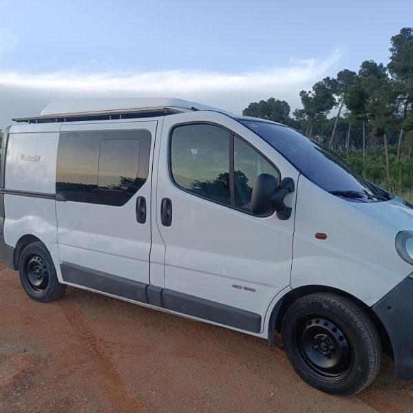 En venta Renault Nisan Primastar Blanco 2004 Barcelona foto 1