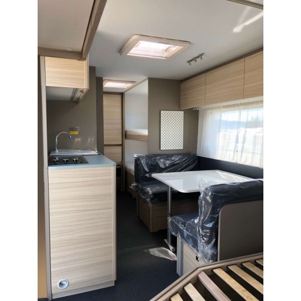 En venta Adria Altea 552 PK 2020 Blanco 2020 Barcelona foto 2