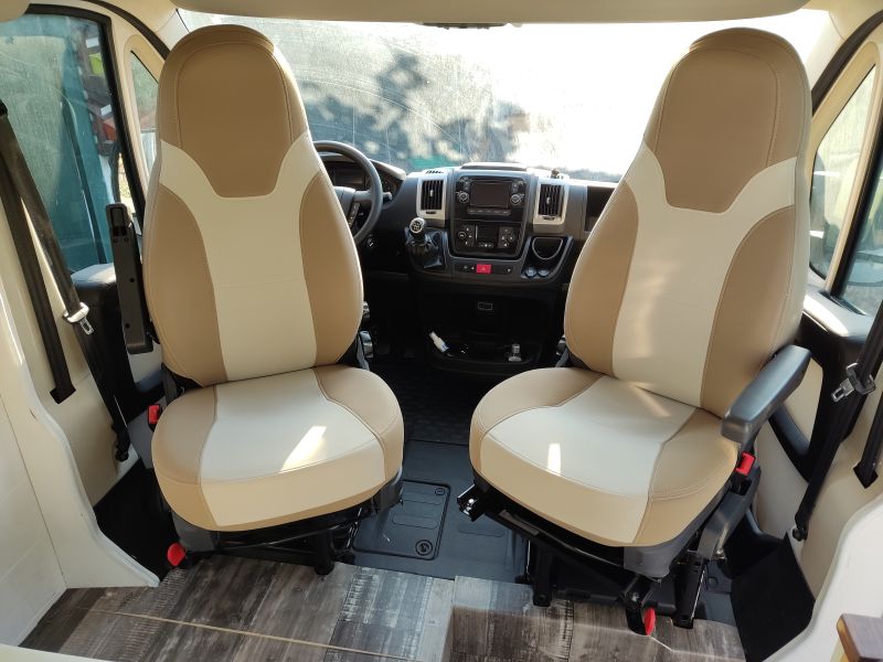En venta Fiat Ducato Blanco 2016 Sevilla foto 7