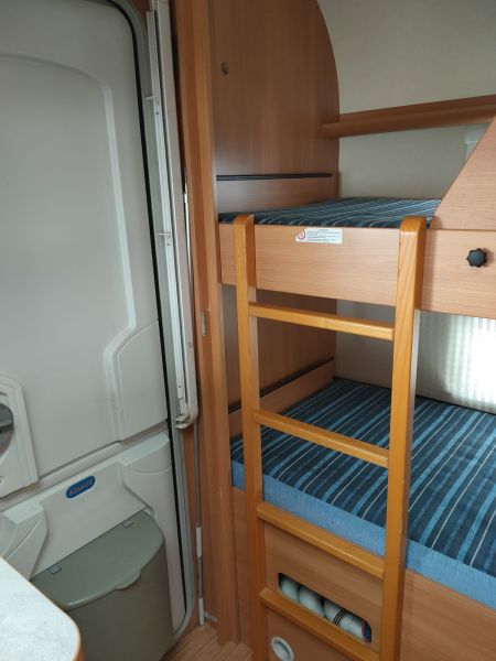 En venta Knaus Sport LKK 400 Blanco 2012 Asturias foto 7