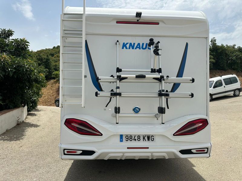 En venta Knaus SKY1- 7,40 Metros larga Blanco 2019 Málaga foto 12