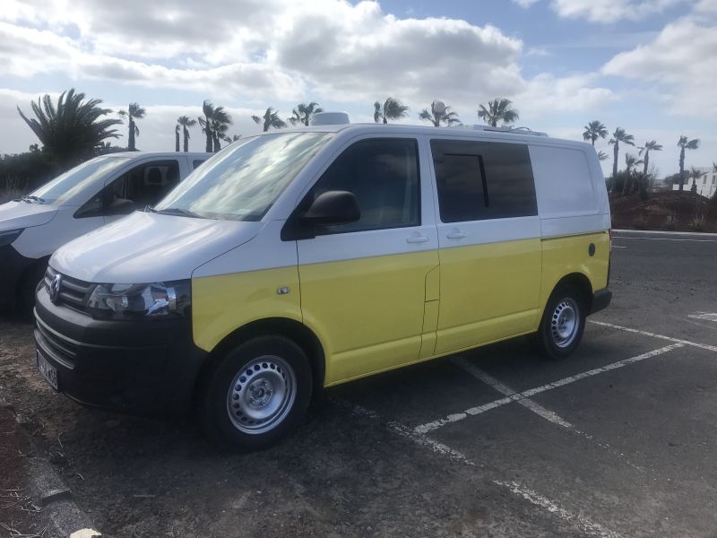 En venta Volkswagen Transporter T5 Amarillo 2012 Las Palmas foto 4