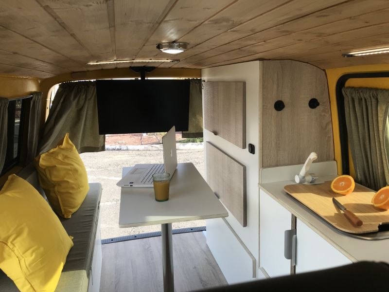En venta Volkswagen Transporter T5 Amarillo 2012 Las Palmas foto 14