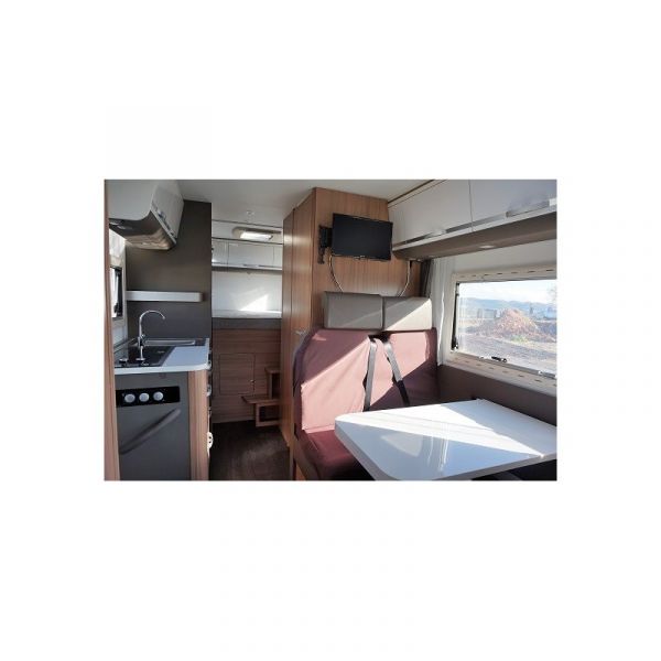 En venta Adria Coral XL Axess 600 DP Blanco 2021 Barcelona foto 3