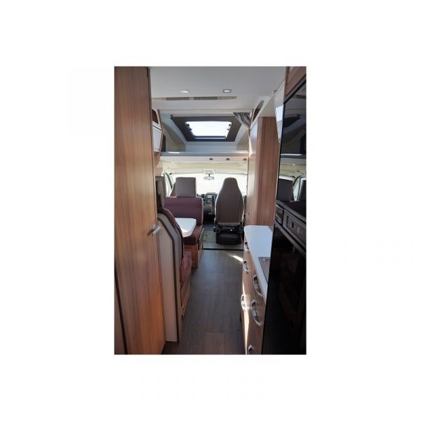 En venta Adria Coral XL Axess 600 DP Blanco 2021 Barcelona foto 7