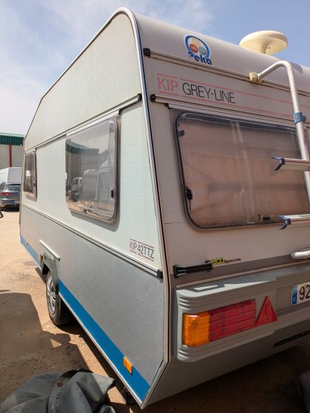 En venta Kip Greyline 42TTZ Gris 1996 Madrid foto 2
