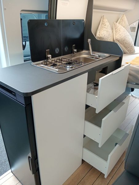 En venta Adria Elios 54 T Skylift Blanco 2024 Guipúzcoa foto 4