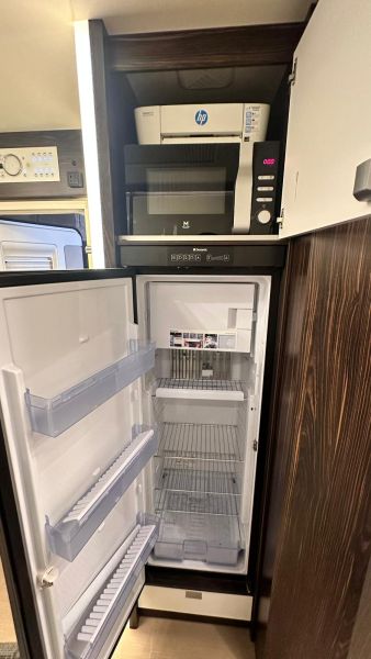 En venta Bürstner Elegance 728 G Gris 2018 Sevilla foto 7