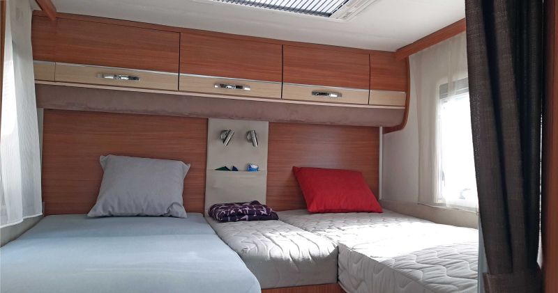 En venta Adria Compact SL Blanco 2015 Lleida foto 9