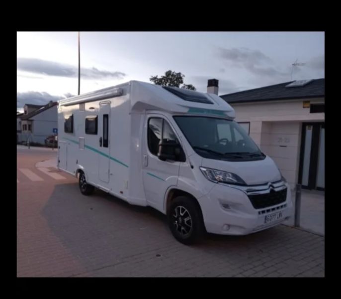 En venta Citroën Joa camp 75 t  Blanco 2022 Madrid foto 2