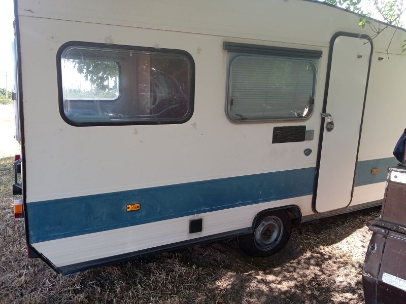 En venta Adria prima Blanco 1992 Segovia foto 4