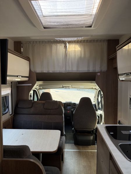 En venta Dethleffs Trend A 6977 Blanco 2019 Valencia foto 8