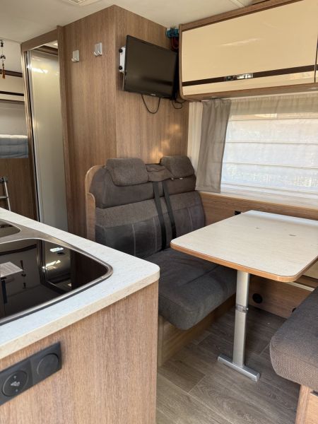 En venta Dethleffs Trend A 6977 Blanco 2019 Valencia foto 9
