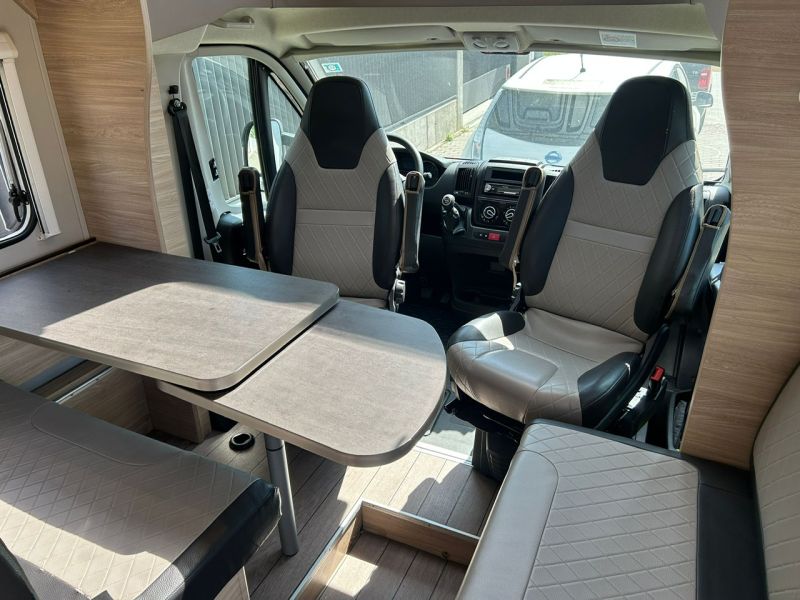 En venta Fiat fiat ducato Blanco 2021 Valladolid foto 12