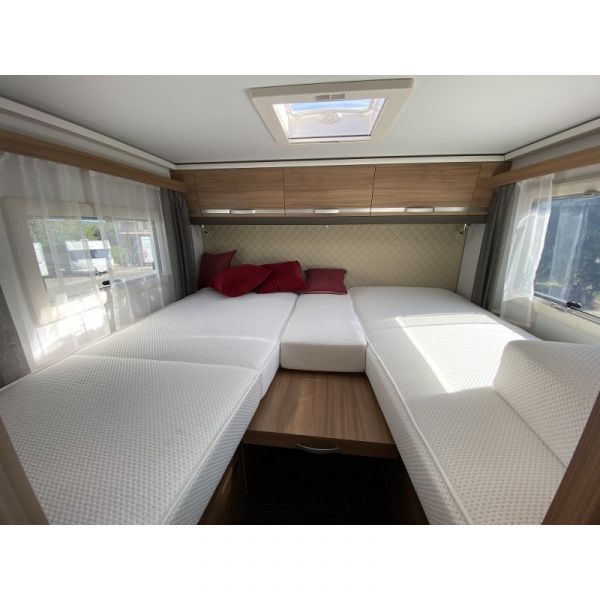 En venta Adria Matrix Axess 670 SL Blanco 2021 Barcelona foto 2