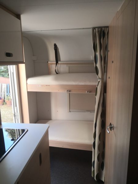 En venta Adria Caravana Adria Aviva 400 DK 2022 2022 Madrid foto 3