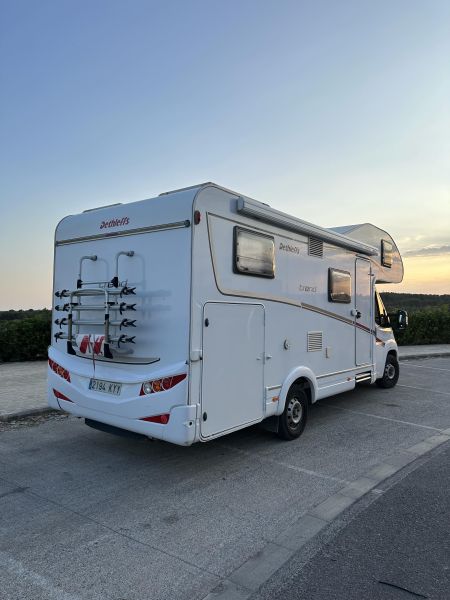 En venta Dethleffs Trend A 6977 Blanco 2019 Valencia foto 3