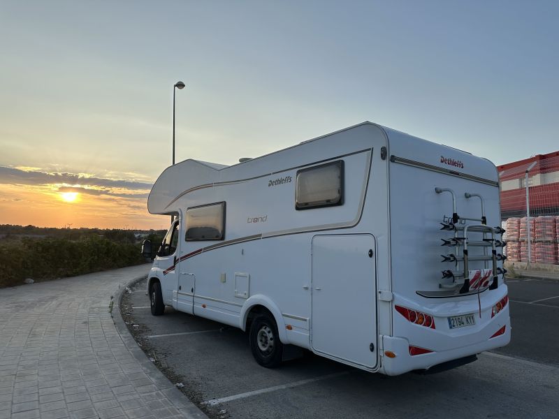 En venta Dethleffs Trend A 6977 Blanco 2019 Valencia foto 4