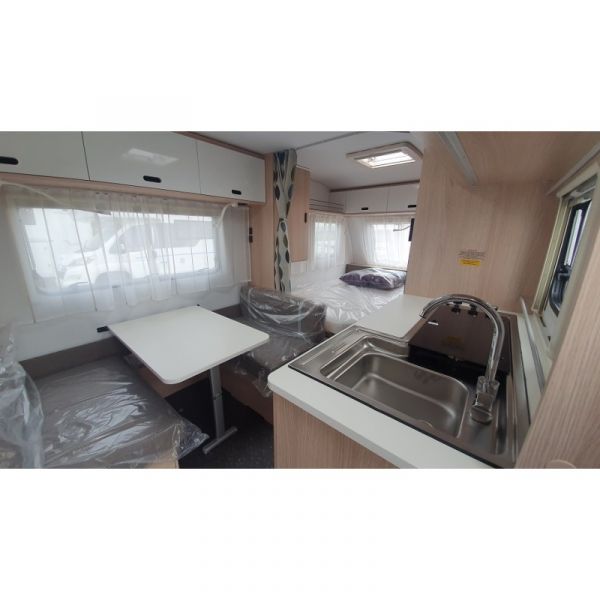 En venta Adria Aviva 472 PK 2021 Blanco 2021 Barcelona foto 2