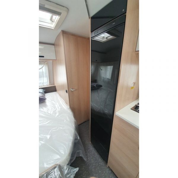 En venta Adria Aviva 472 PK 2021 Blanco 2021 Barcelona foto 5