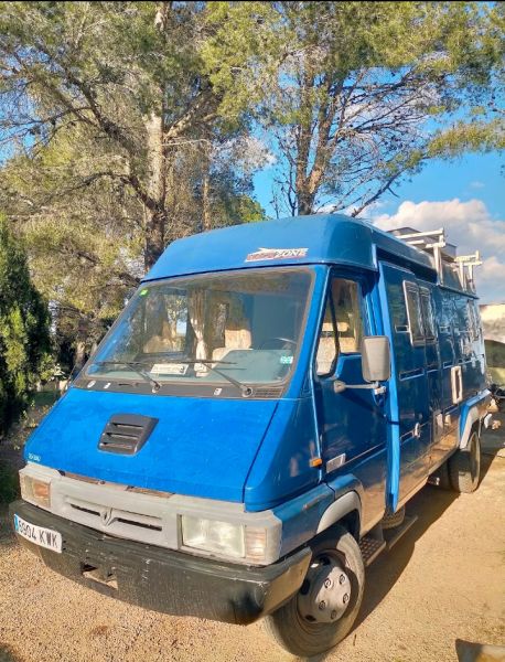 En venta Renault B110 Turbo Diesel Azul 1998 Tarragona foto 1