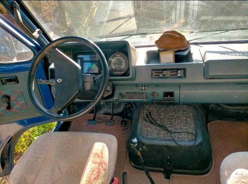 En venta Renault B110 Turbo Diesel Azul 1998 Tarragona foto 5
