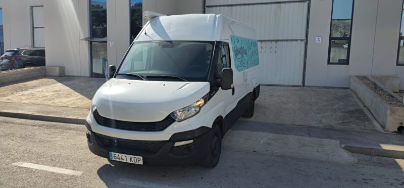 En venta Iveco 35S15 Blanco 2015 Barcelona foto 1