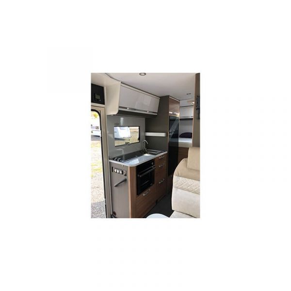 En venta Adria Coral XL Plus 600 DP Blanco 2020 Barcelona foto 3