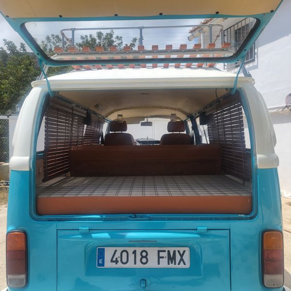 En venta Westfalia T2 bay window 1976 1600 Azul 1976 Alicante foto 16