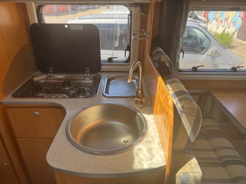 En venta Hymer / Eriba / Hymercar BC 655 Blanco 2006 Álava foto 5