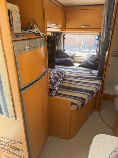 En venta Hymer / Eriba / Hymercar BC 655 Blanco 2006 Álava foto 6