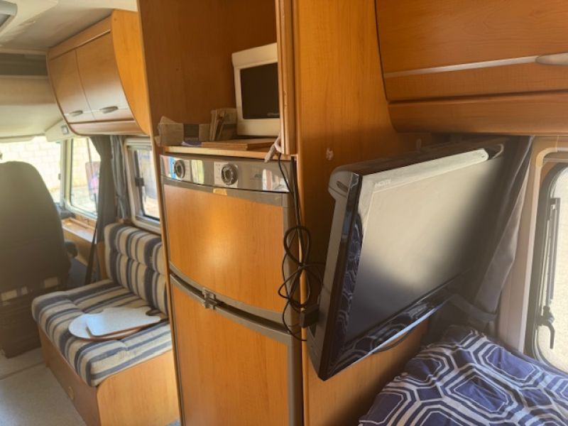 En venta Hymer / Eriba / Hymercar BC 655 Blanco 2006 Álava foto 9